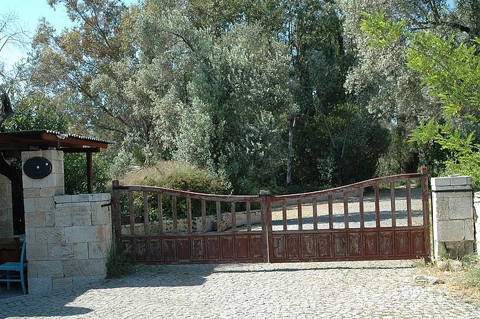 Foça Fransız Tatil Köyü'nün akıbeti TBMM gündeminde!