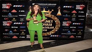 Ebru Yaşar Ödüle Doymuyor!