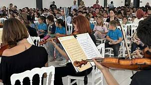 İzmir Senfoni'den Bergama'da Çocuklara Unutulmaz Müzik Ziyafeti