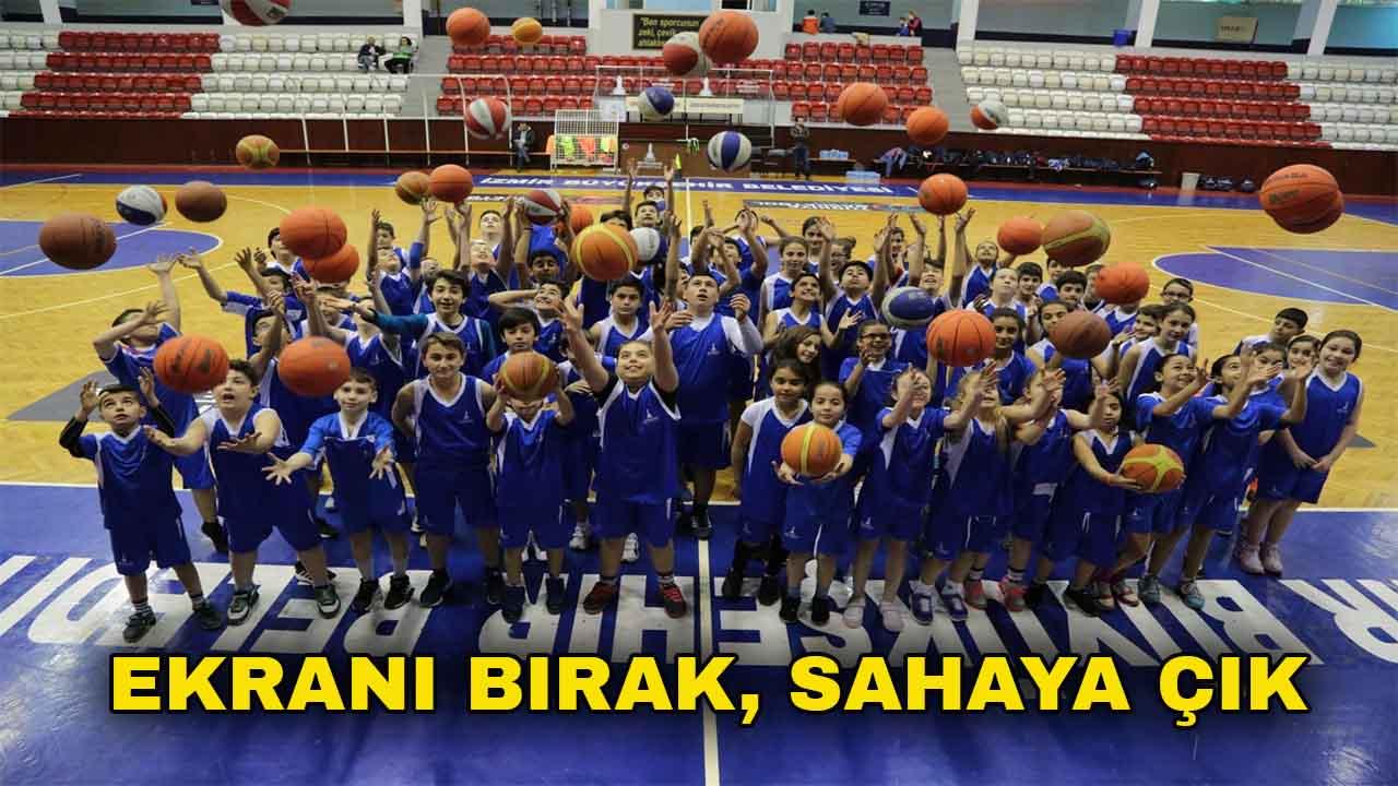 İzmir Büyükşehir Belediyesi’nin yaz spor okulları için geri sayım başladı